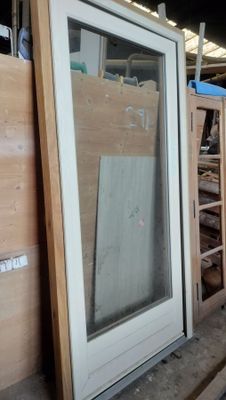 a picture of a picture of a window in a building