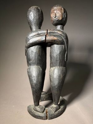 Travail d'inspiration africaine, XXème Couple anthropomorphe…