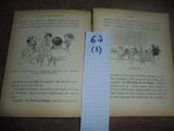un vieux livre sur lequel repose une feuille de papier et d'où dépasse une autre feuille