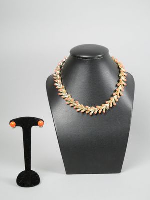 TRIFARI Collier articulé à décor de branches stylisées se te…