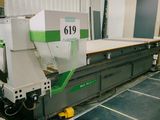 l'image d'une machine installée dans une pièce