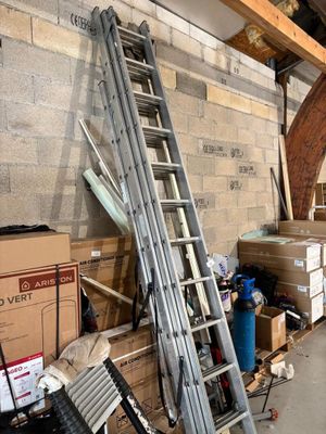 Une échelle triple - Photo 1