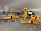 many items that are sitting on a table together