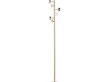 un lampadaire blanc et doré muni de trois lampes