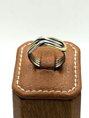 a ring that is sitting on top of a box
