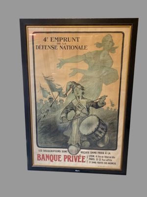une vieille affiche représentant un homme à cheval dans un champ