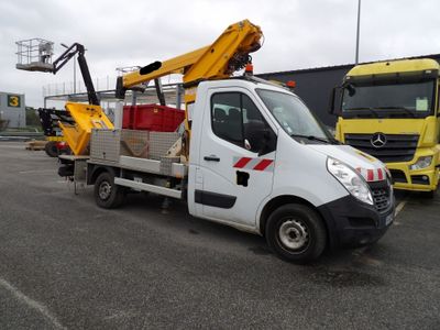 RENAULT MASTER 2.3 DCI 130CV NACELLE - Genre : VASP - Carros…