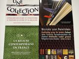 deux livres posés l'un à côté de l'autre sur une table