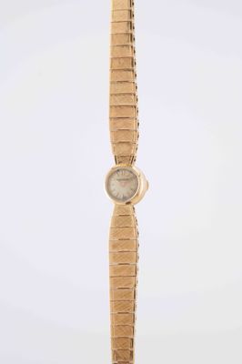an image of a woman ' s wrist watch on a white background