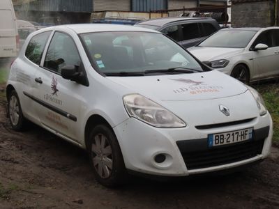 RENAULT CLIO 3 SOCIETE - Genre : CTTE - Carrosserie : DERIV …