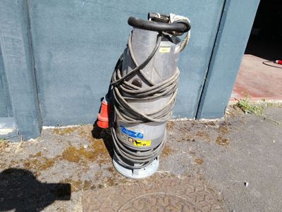 Pompe immergée triphasée pour eau boueuse FLYGT 2620.281-S19…