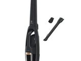 gros plan d'un aspirateur auquel est attaché un cordon