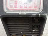 a small machine that is sitting on the ground