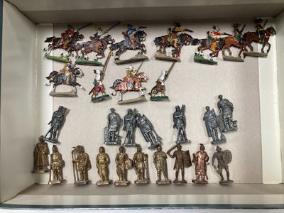 Lot De 6 Cavaliers Soldats Starlux - Cavalerie En Soldat De Plomb - Occasion