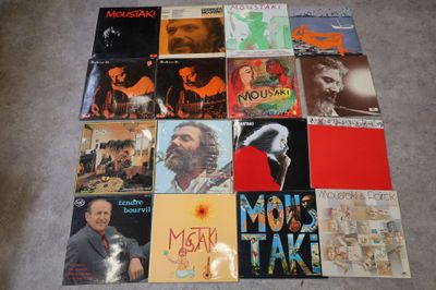 16 vinyles 33 tours Thématique : Georges Moustaki, Bourvil e…