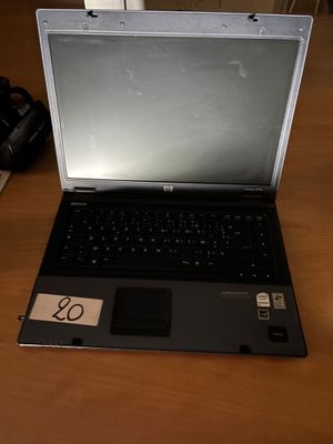 Ordinateur portable HP sans chargeur (ancien modèle)