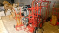 - 1 Lot de porte-bouteilles et diables (photo 5)