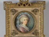 portrait d'une jeune femme vêtue d'une robe rose et d'un bonnet, dans un cadre doré