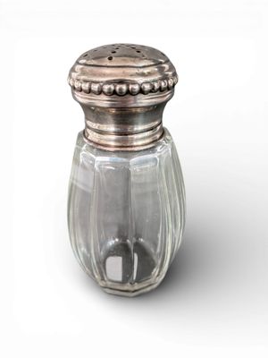 Saupoudreuse bouchon argent (Minerve ( poids bouchon 10  gr)