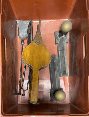 a box with a bunch of keys inside of it