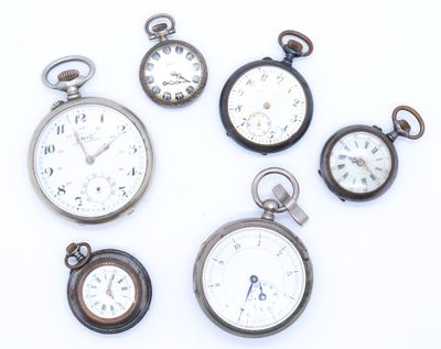 Lot de montres comprenant 2 montres bracelet et 5 montres de…