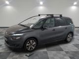fourgon Citroën équipé d'une galerie de toit, exposé dans un showroom