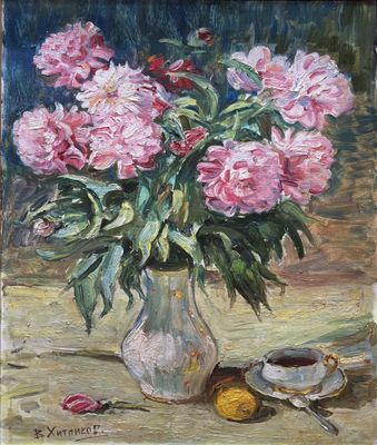 une peinture de fleurs roses dans un vase sur une table
