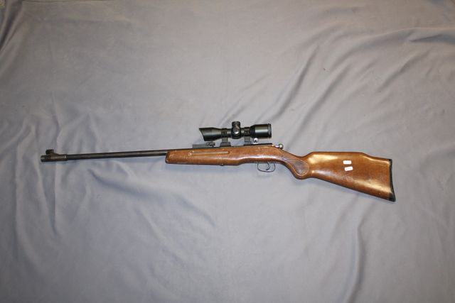 Cat C : N° 72550 - Carabine 22Lr mono coup + lunette - STOEGER (4...