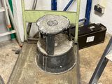 a machine that is sitting in a garage