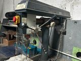 a machine that is sitting on a table in a room