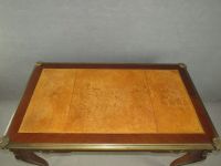 Bureau plat en marqueterie, de style Louis XV, ouvrant à 3 t… (photo 4)