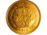 l'image d'une pièce d'or ornée d'une couronne