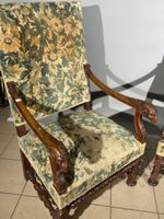 Paire de fauteuils en bois mouluré sculpté à dossier droit r… (photo 4)