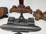 a lot of objects that are sitting on a table