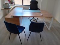 1 bureau, 1 table, 1 fauteuil, 2 caissons, 1 armoire basse m… (photo 5)