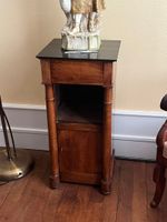 LOT DE MOBILIER DE CHAMBRE comprenant : (photo 6)