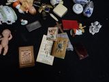a lot of small objects that are on the table