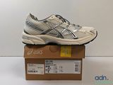 chaussures de course Asics Gelevo
