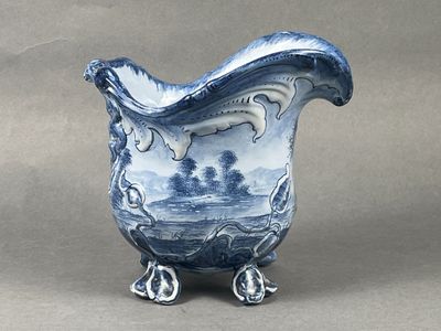 Emile GALLE (Lorraine). Etonnant cache-pot coupe n°1 sur pie… - Photo 1