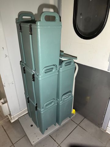 20 bacs isothermes plastiques avec couvercles CAMBRO (dimensions ...