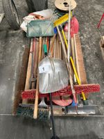 Lot d'outillage à main, matériel d'entretien et d'atelier co… (photo 4)