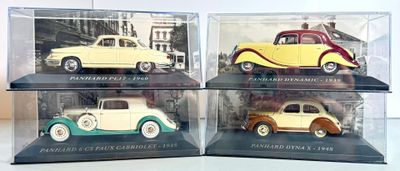 Lot de 4 voitures miniatures PANHARD avec socles et boîtes comprenant  - Photo 1