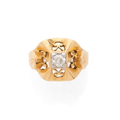 une bague en or 18k et diamants