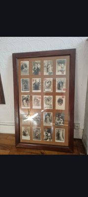 une photo d'une photo encadrée représentant des joueurs de baseball