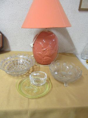 Lot Avec Saladiers, Lampe Pied Ceramique, Vide Poche, …