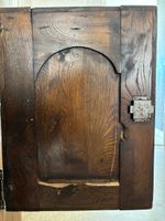 Buffet en bois massif ouvrant en façade par deux vantaux (photo 5)