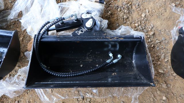 Godet inclinable hydraulique L700mm pour mini-pelle 0,8t-1,2t, ax...
