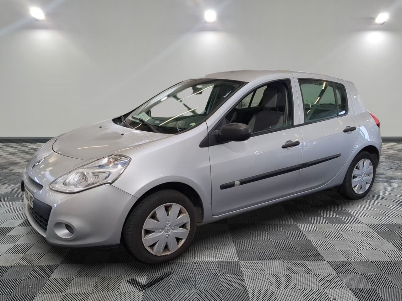RENAULT - CLIO III 1.2 16V 75 GPL ECO2 AUTHENTIQUE - EG - Mi…