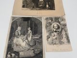 trois vieilles photos en noir et blanc représentant des personnes et des animaux, posées sur une table
