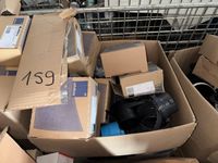 Le contenu d'un palox de divers accessoires de conduits de W… (photo 3)